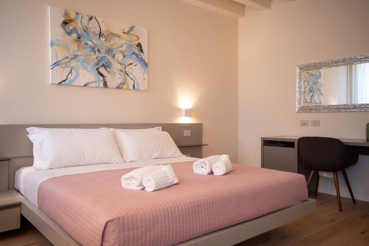 Calcirelli Suites Верона Экстерьер фото